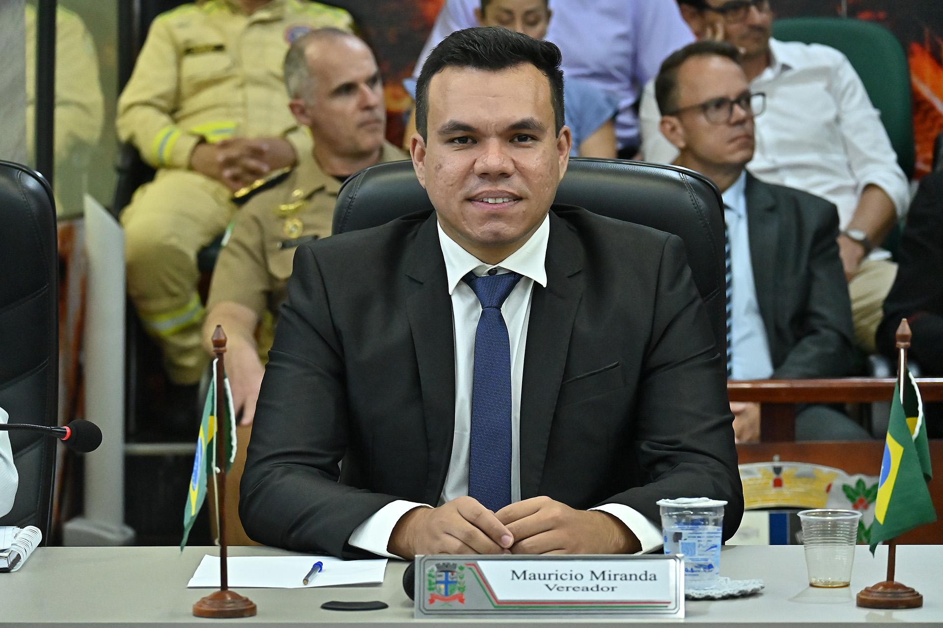 O novo porta-voz do Governo disse receber a missão com humildade e senso de responsabilidade
Foto: Ivan Fuquini/Arquivo DN